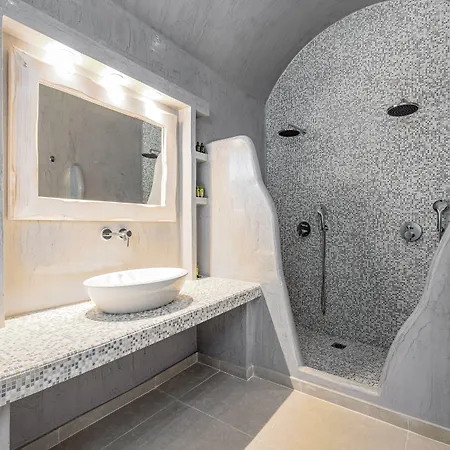 Anatoli & 3* サントリーニ