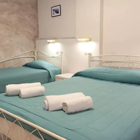 ホテル Anatoli & サントリーニ