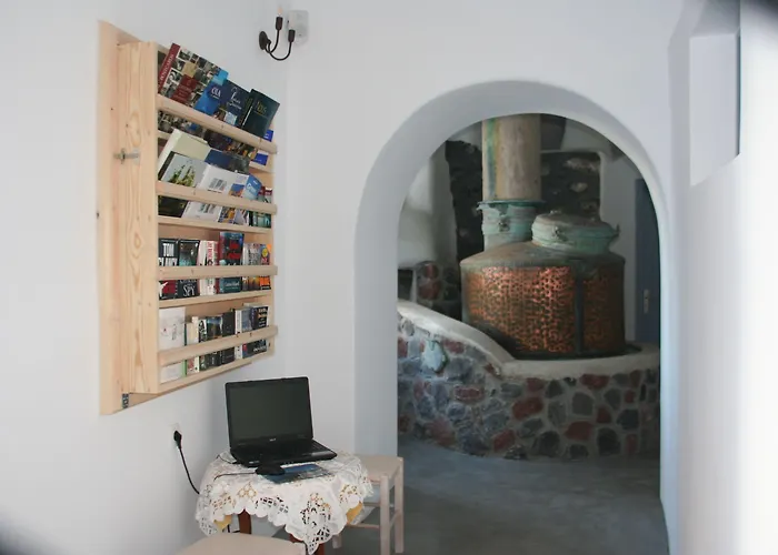 Anatoli & 3* Тира