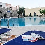 Anatoli & 3*