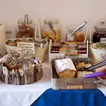 Anatoli & Hotel