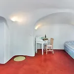 Anatoli & Fira (Santorini)