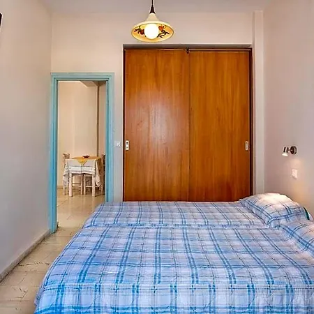 Anatoli & Hotel Firá