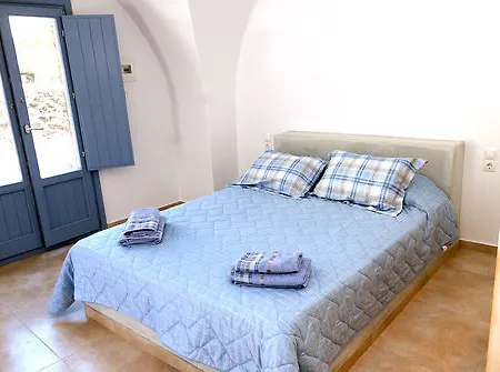 Anatoli & Fira (Santorini)