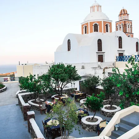 Anatoli & 3* ثيرا