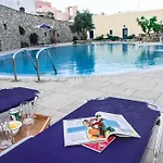Anatoli & Fira (Santorini)