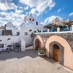 Anatoli & Hotel