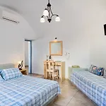 Anatoli & Hotel 3*